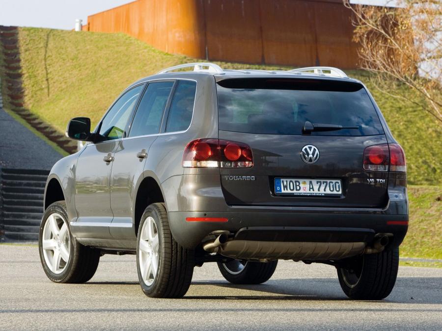  Volkswagen Touareg Individual 2007 года  (фото 19 из 22)